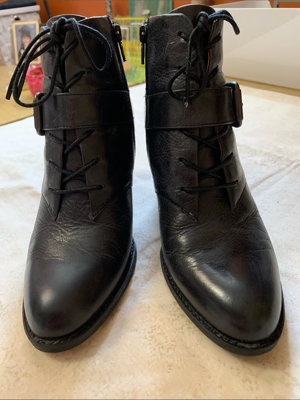 Sofft Women's Black Leather Lace-Up Ankle Boots with Buckle. Sz 7 1/2. - Picture 4 of 9